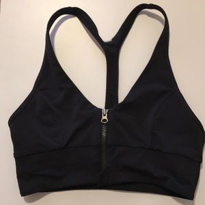 Lululemon zip sports bra size 4.
